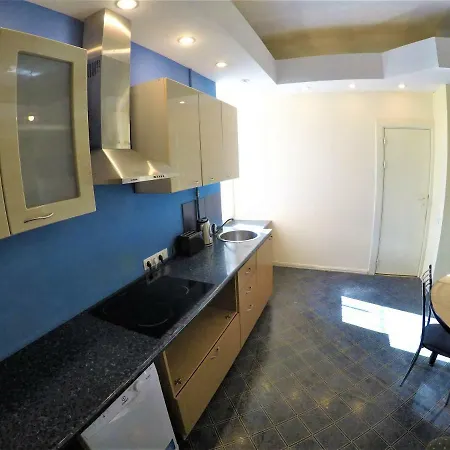 City Canal Apartman *